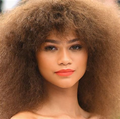 Zendaya Effortlessly Corrects A Gendered Question About Her